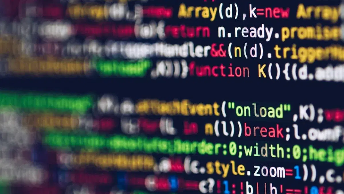 Estudo alerta: programação por “vibes” pode corroer o ecossistema de código aberto