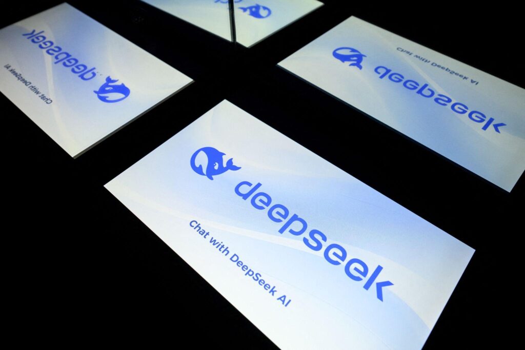 DeepSeek V4