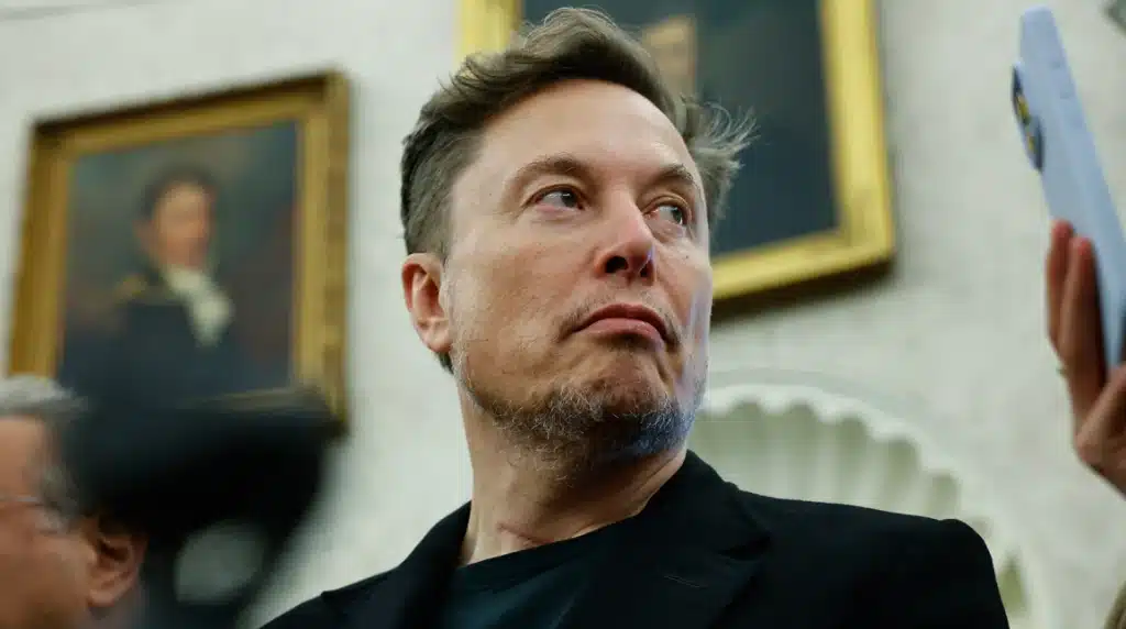 Musk acusa Anthropic de 'roubar dados de treinamento' após suas alegações contra empresas chinesas de IA