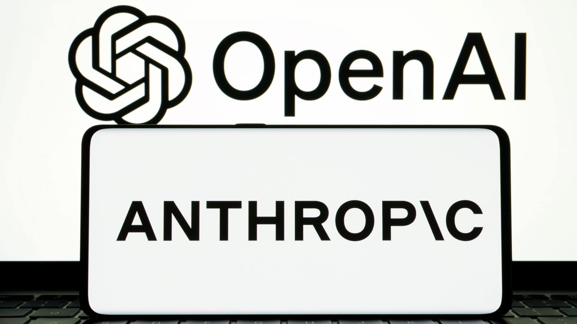 OpenAI e Anthropic lançam modelos rivais de IA para programação no mesmo dia