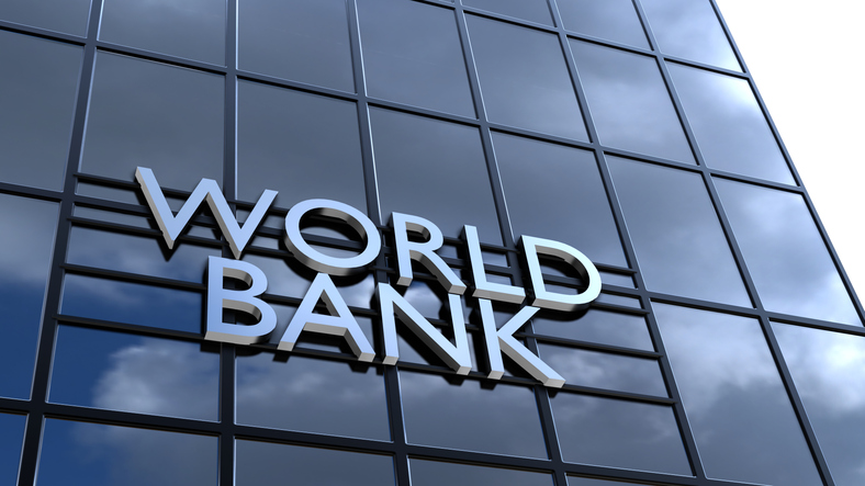 Banco Mundial IA pode comprimir um século de desenvolvimento em 10 anos e não adotar seria um erro histórico para países emergentes